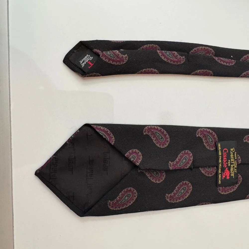 Robert Talbott Hand Sewn Classic Black‎ Paisley Silk Blend Necktie for Men